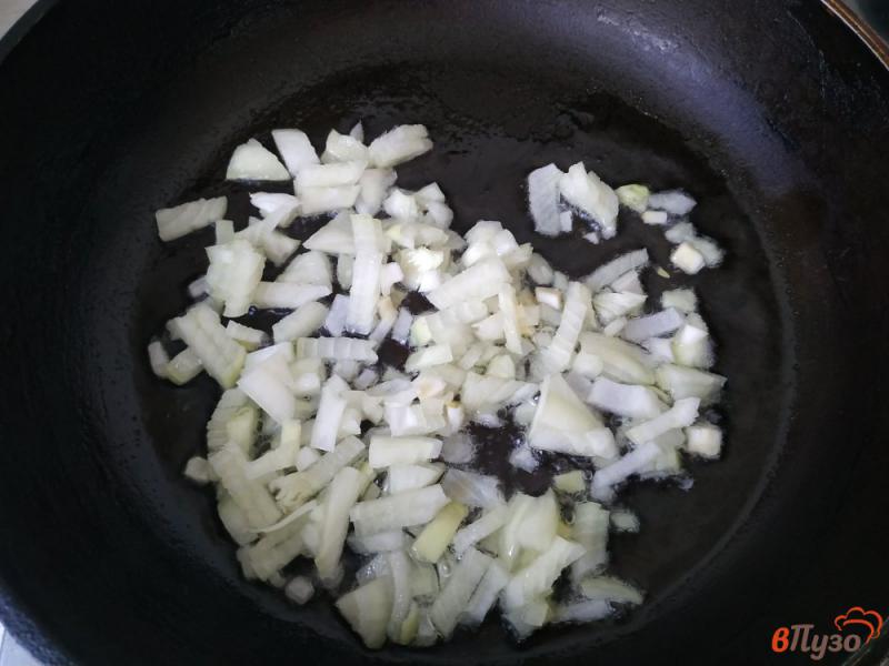Фото приготовление рецепта: Вареники с картошкой и грибами шаг №6