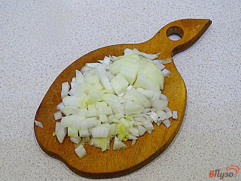 Фото приготовление рецепта: Суп грибной с плавленым сыром, сливками и вермишелью шаг №5