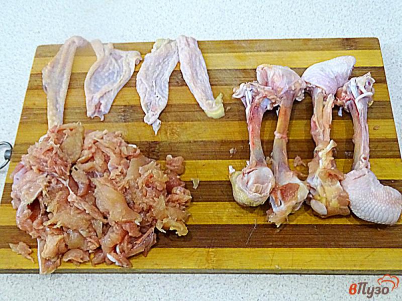 Фото приготовление рецепта: Куриные голени фаршированные шаг №2