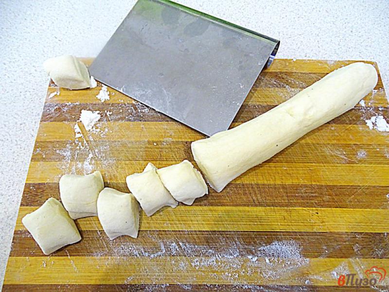Фото приготовление рецепта: Универсальное тесто и пирожки из него шаг №11