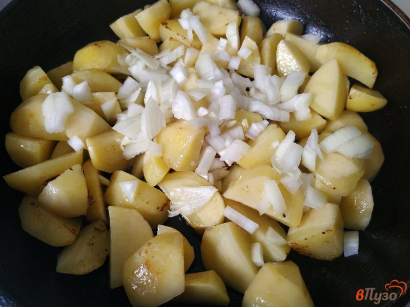 Фото приготовление рецепта: Тушеный картофель с говядиной шаг №8