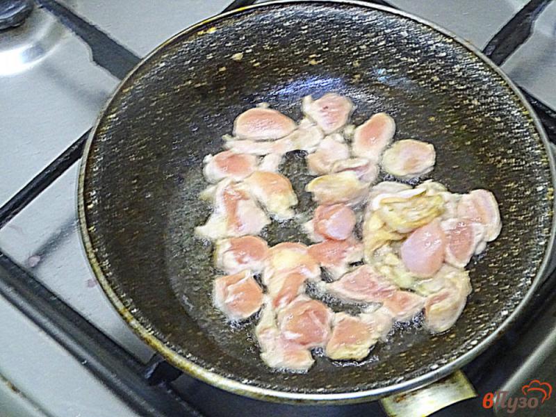 Фото приготовление рецепта: Ячневая каша с мясом и овощами шаг №2