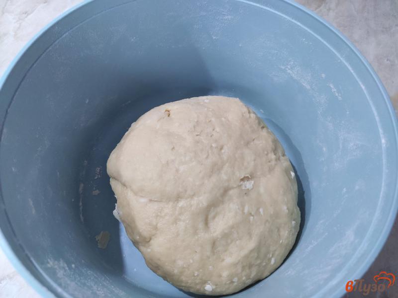 Фото приготовление рецепта: Мягкое печенье на ряженке с кокосовой стружкой шаг №4