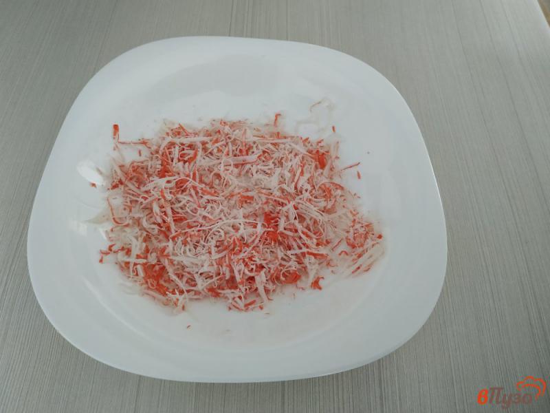 Фото приготовление рецепта: Сырный салат в шариках шаг №9