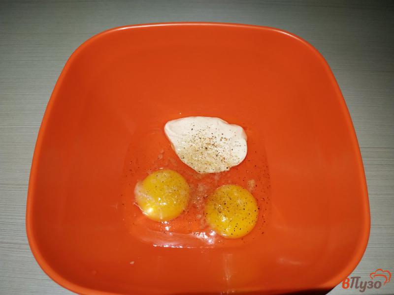 Фото приготовление рецепта: Куриная отбивная в яично-сметанном кляре шаг №3