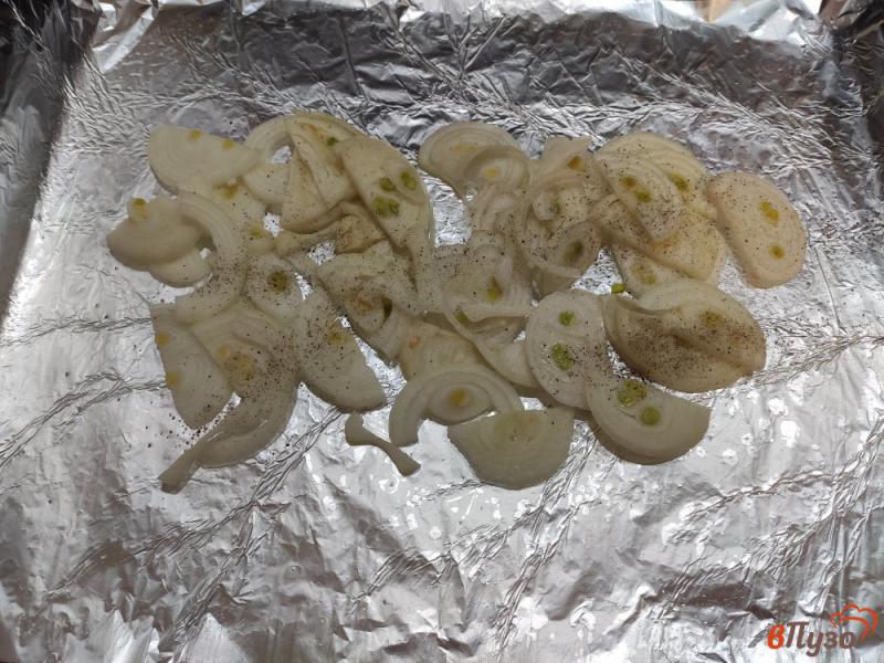 Фото приготовление рецепта: Толстолобик запечённый с картофелем шаг №9