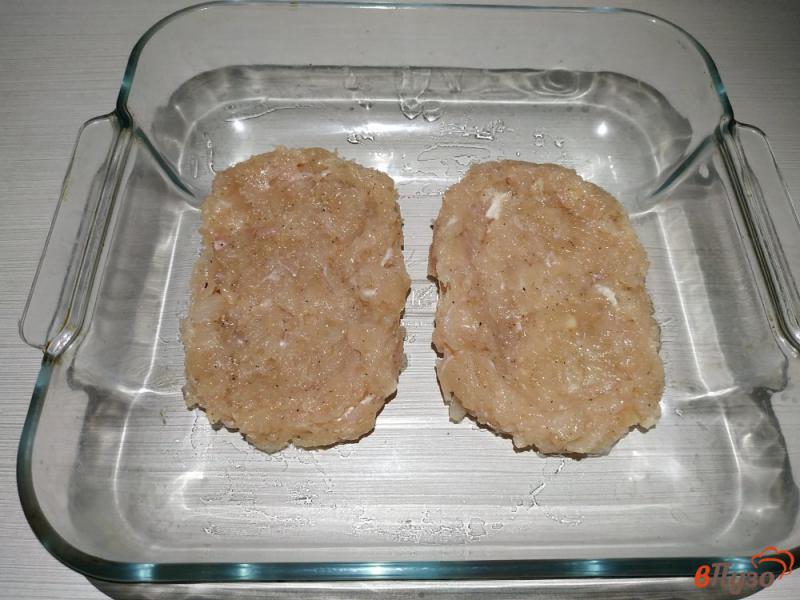 Фото приготовление рецепта: Стожки из куриного фарша в микроволновке шаг №4