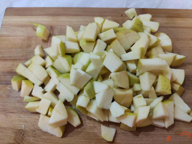 Фото приготовление рецепта: Пирог с яблоками на сковороде шаг №1