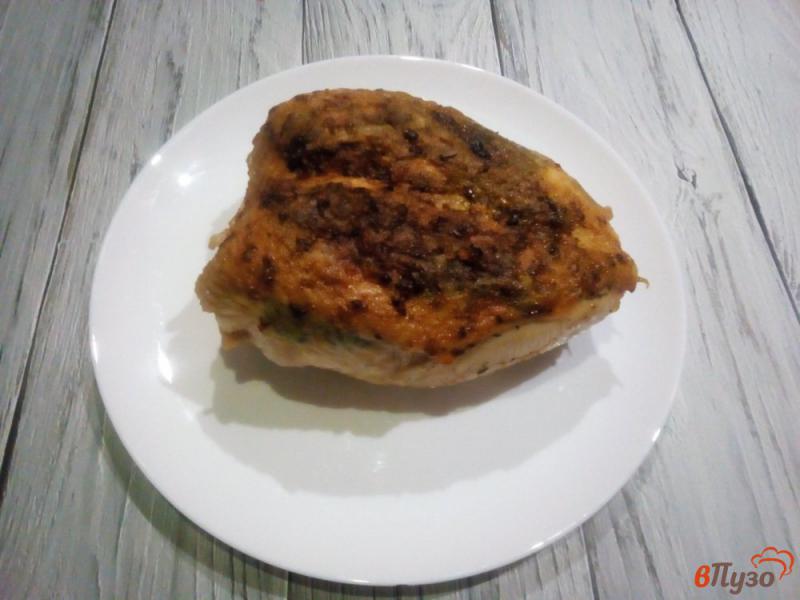 Фото приготовление рецепта: Куриная грудка запечённая в духовке шаг №5