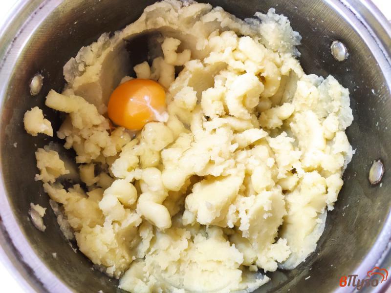 Фото приготовление рецепта: Суп с картофельными шариками шаг №3