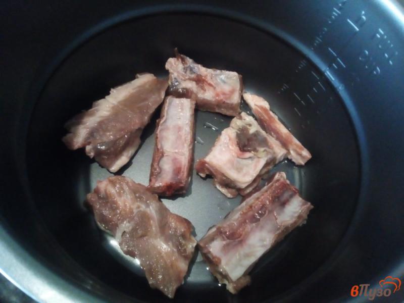 Фото приготовление рецепта: Плов со свиными ребрами в мультиварке-скороварке шаг №1