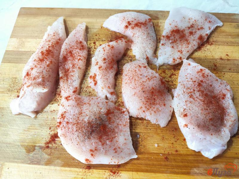 Фото приготовление рецепта: Куриное филе в кефире и горчице шаг №1