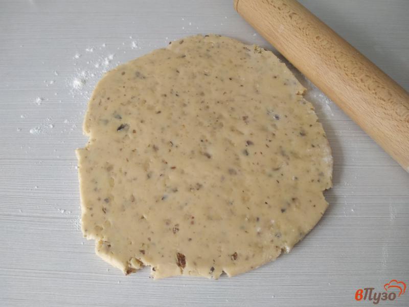 Фото приготовление рецепта: Медовое песочное печенье шаг №9