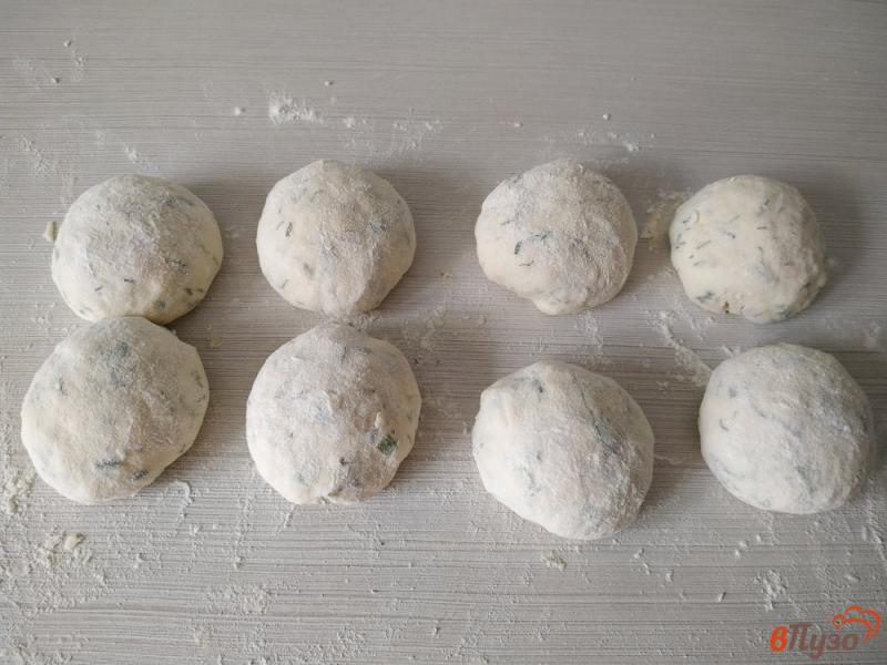 Фото приготовление рецепта: Бездрожжевые булочки с укропом шаг №6