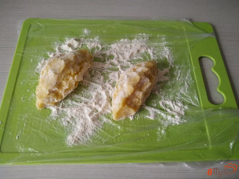 Фото приготовление рецепта: Картофельные зразы с фетой и укропом шаг №8