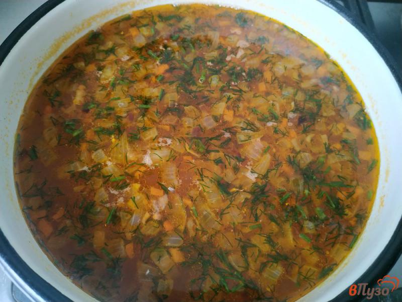 Фото приготовление рецепта: Картофельный суп с килькой в томате шаг №8