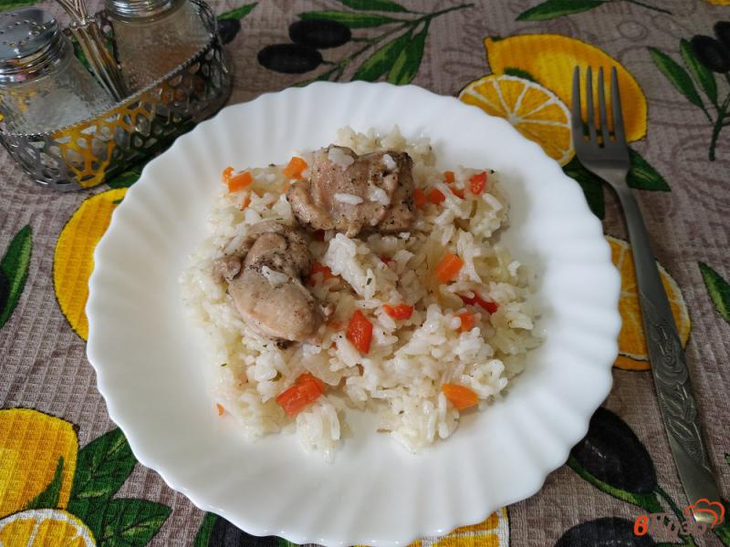 Фото приготовление рецепта: Рис с курицей и овощами в пароварке шаг №7