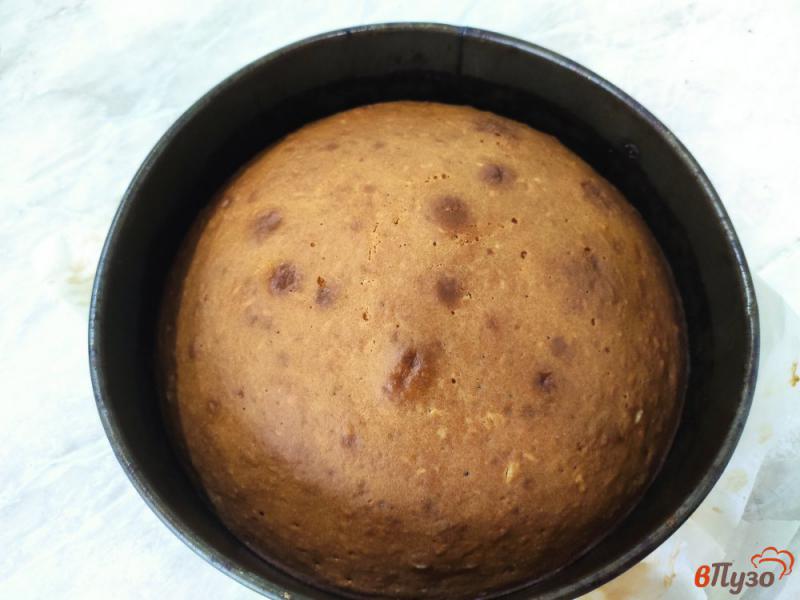Фото приготовление рецепта: Медовый пирог с кокосовой стружкой шаг №9