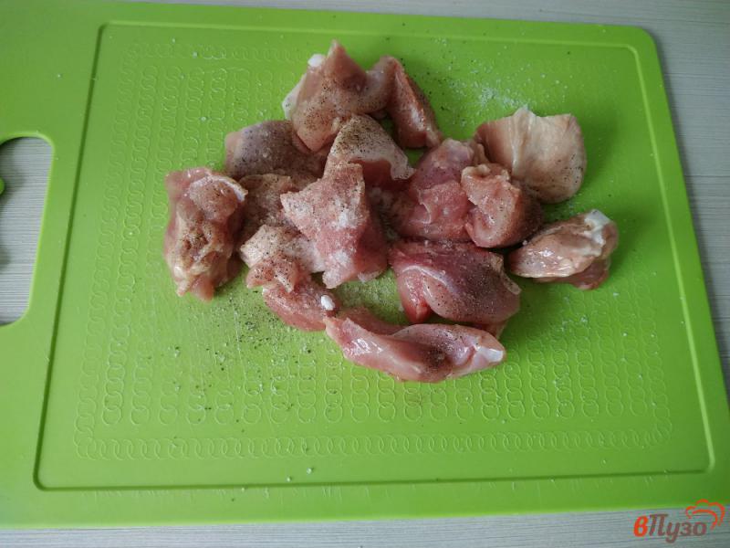 Фото приготовление рецепта: Перловая каша с курицей шаг №2