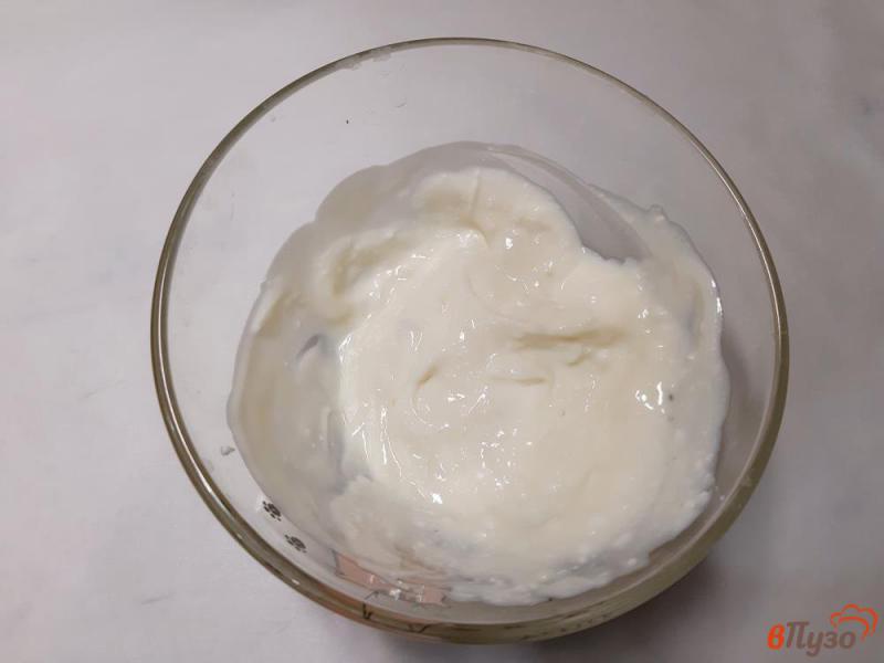 Фото приготовление рецепта: Десерт йогуртовый шаг №2