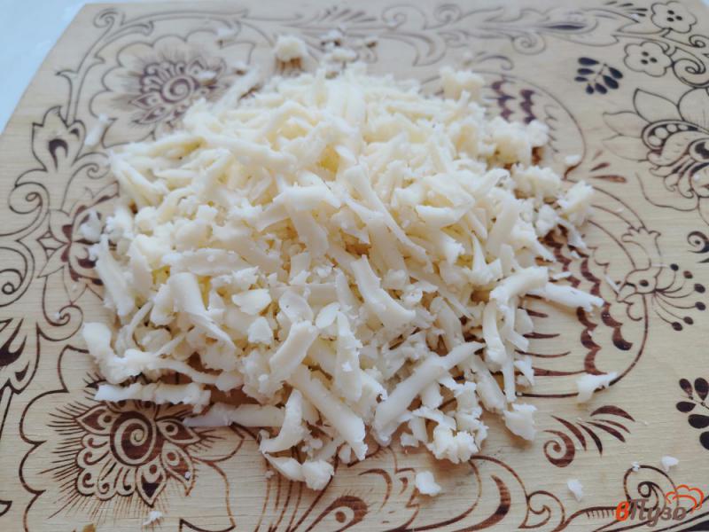 Фото приготовление рецепта: Овсяные лепёшки с сыром и зеленью шаг №1