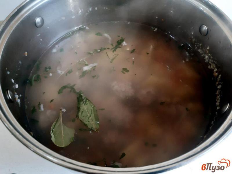 Фото приготовление рецепта: Суп гречневый с фрикадельками шаг №8