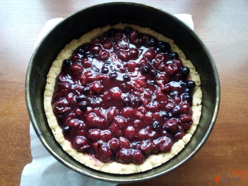 Фото приготовление рецепта: Постный ягодный тарт шаг №7