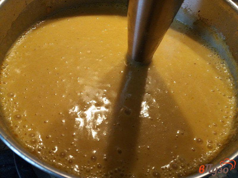 Фото приготовление рецепта: Тыквенный суп-пюре шаг №7