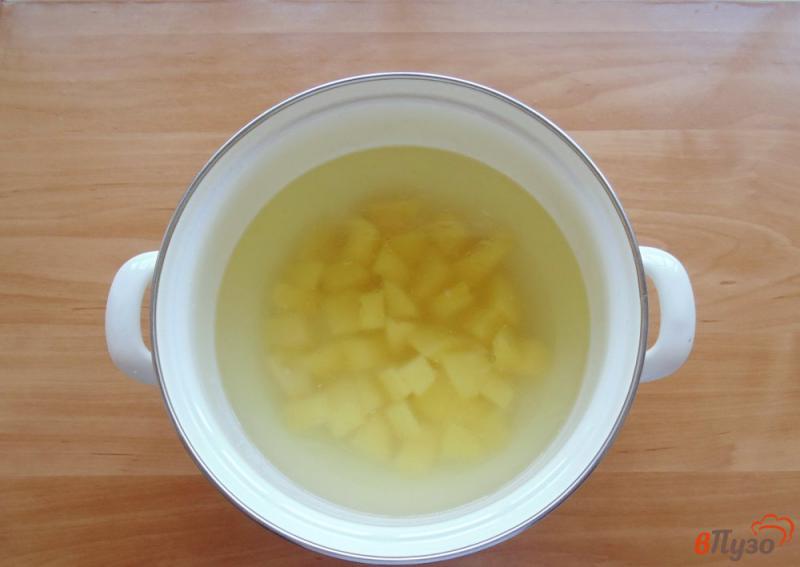 Фото приготовление рецепта: Суп со щавелем и грибами шаг №1