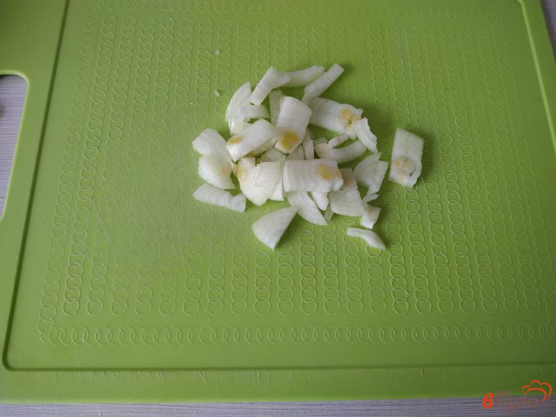 Фото приготовление рецепта: Дрожжевые капустные оладьи шаг №1