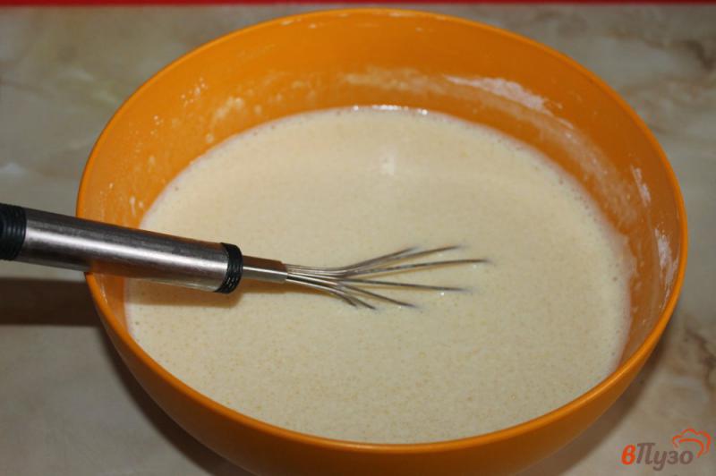 Фото приготовление рецепта: Сладкие блины с ванильным сахаром шаг №3