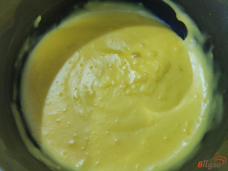 Фото приготовление рецепта: Заварной крем на желтках и молоке шаг №5