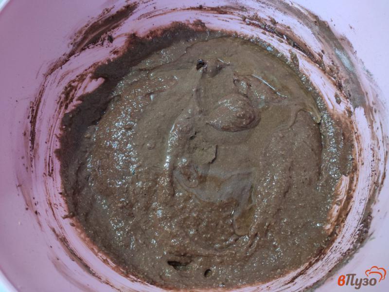 Фото приготовление рецепта: Шоколадный пирог с семолиной шаг №6