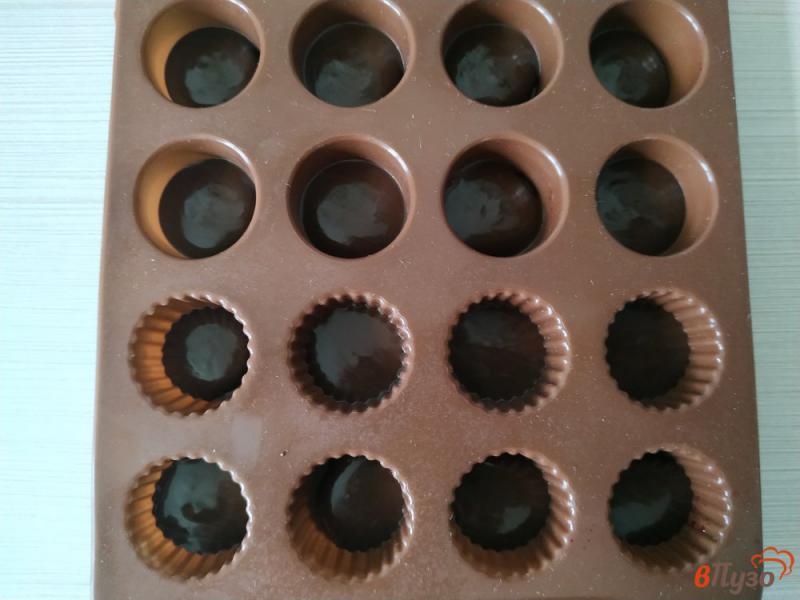 Фото приготовление рецепта: Шоколадные конфеты Пьяная вишня шаг №5