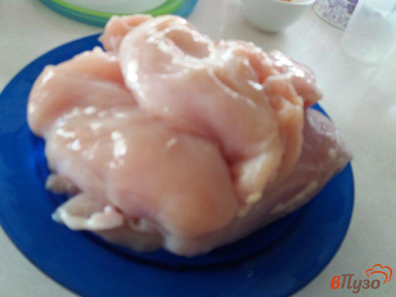 Фото приготовление рецепта: Рубленные котлеты из куриного филе  с грибами и луком шаг №1