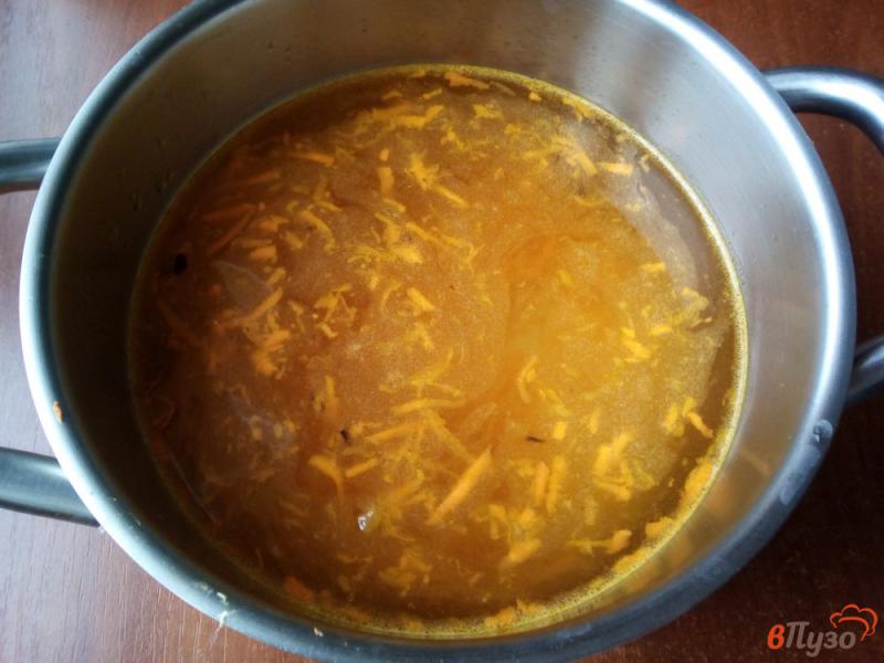 Фото приготовление рецепта: Суп с фрикадельками и чечевицей шаг №2