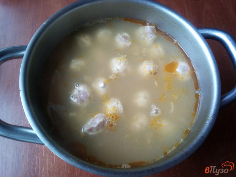 Фото приготовление рецепта: Суп с фрикадельками и чечевицей шаг №6