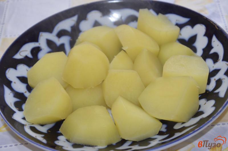 Фото приготовление рецепта: Постный картофель с грибами в подливе шаг №5