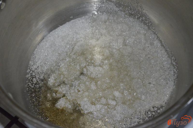Фото приготовление рецепта: Постные медовые пряники на жженом сахаре шаг №1