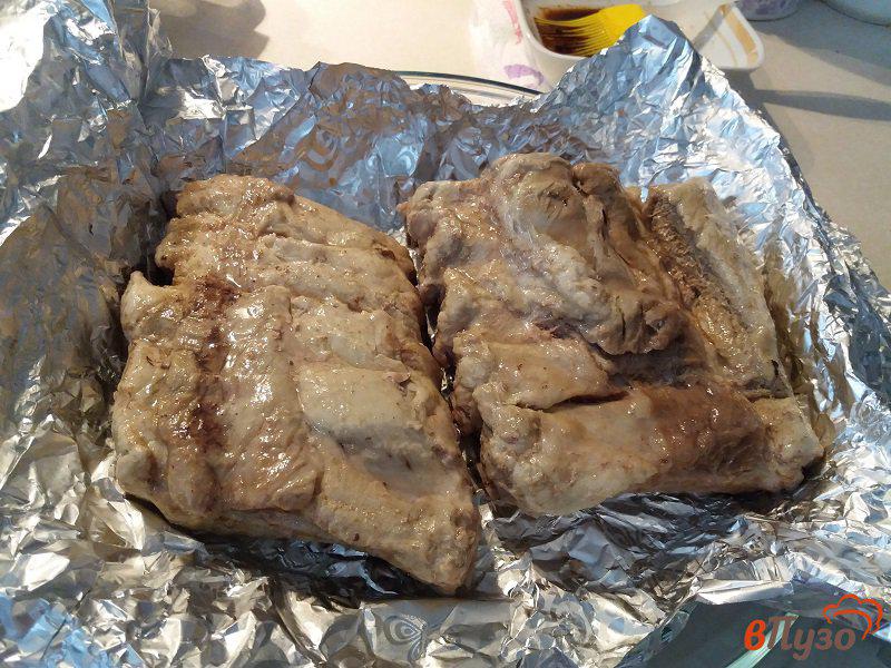Фото приготовление рецепта: Свиные рёбрышки в соусе терияки шаг №5