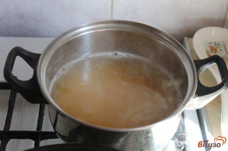 Фото приготовление рецепта: Гороховый суп с куриным филе шаг №1