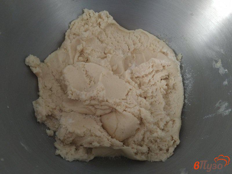Фото приготовление рецепта: Песочное тесто с миндальной мукой шаг №5