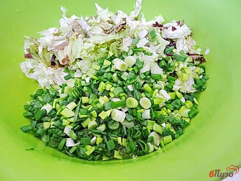 Фото приготовление рецепта: Салат с острой заправкой шаг №3