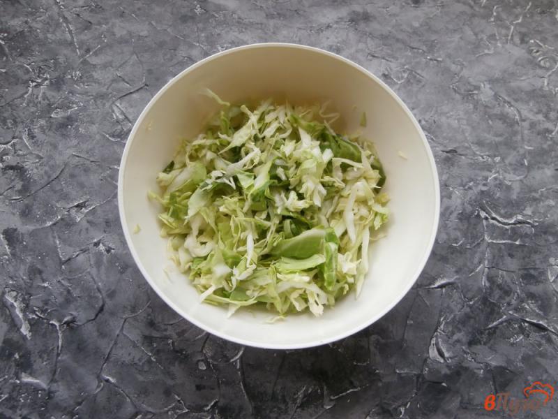 Фото приготовление рецепта: Салат из свежих овощей с сырыми шампиньонами шаг №1