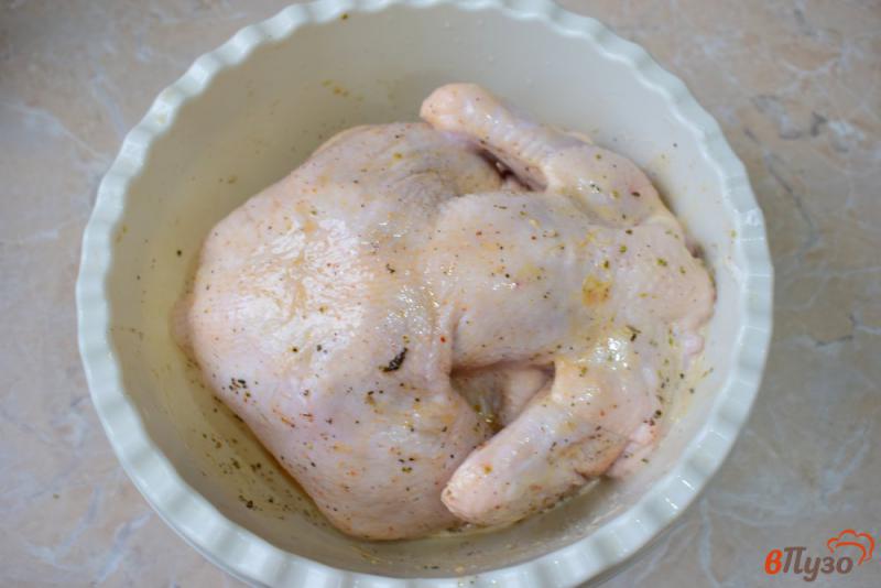 Фото приготовление рецепта: Курица в духовке шаг №3