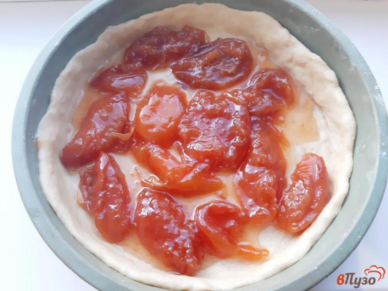 Фото приготовление рецепта: Пирог с вареньем из персиков шаг №13