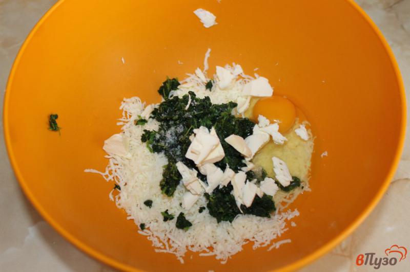 Фото приготовление рецепта: Сливочный суп с сырно - шпинатными шариками шаг №1