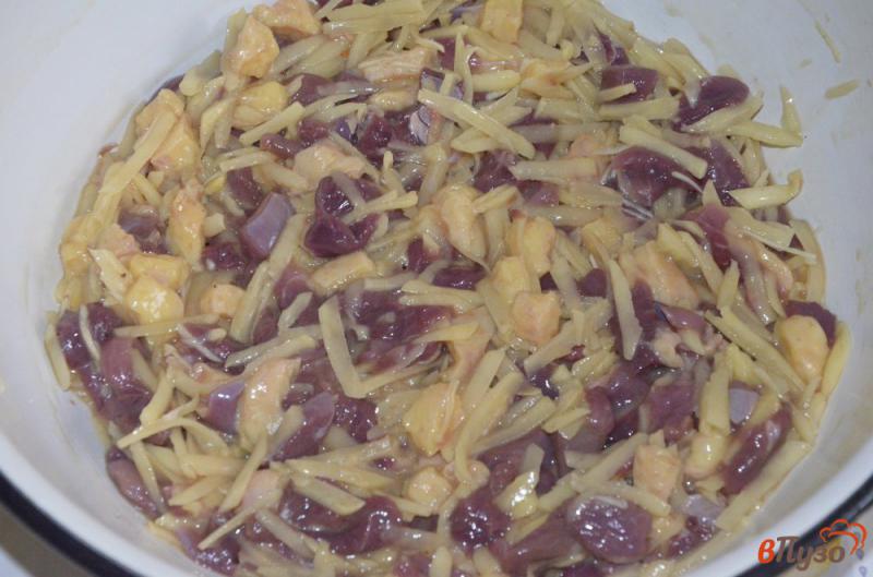 Фото приготовление рецепта: Рубленные котлеты из утки с картофелем шаг №3