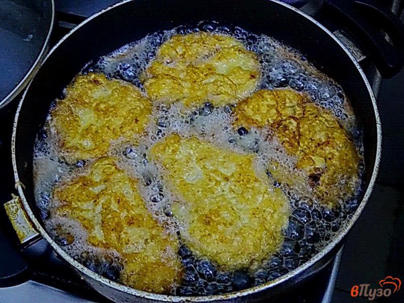 Фото приготовление рецепта: Отбивные из куриных грудок с горчицей и чесноком шаг №8