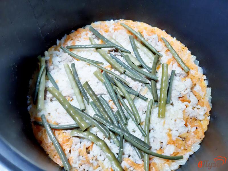 Фото приготовление рецепта: Рис со спаржевой фасолью шаг №8